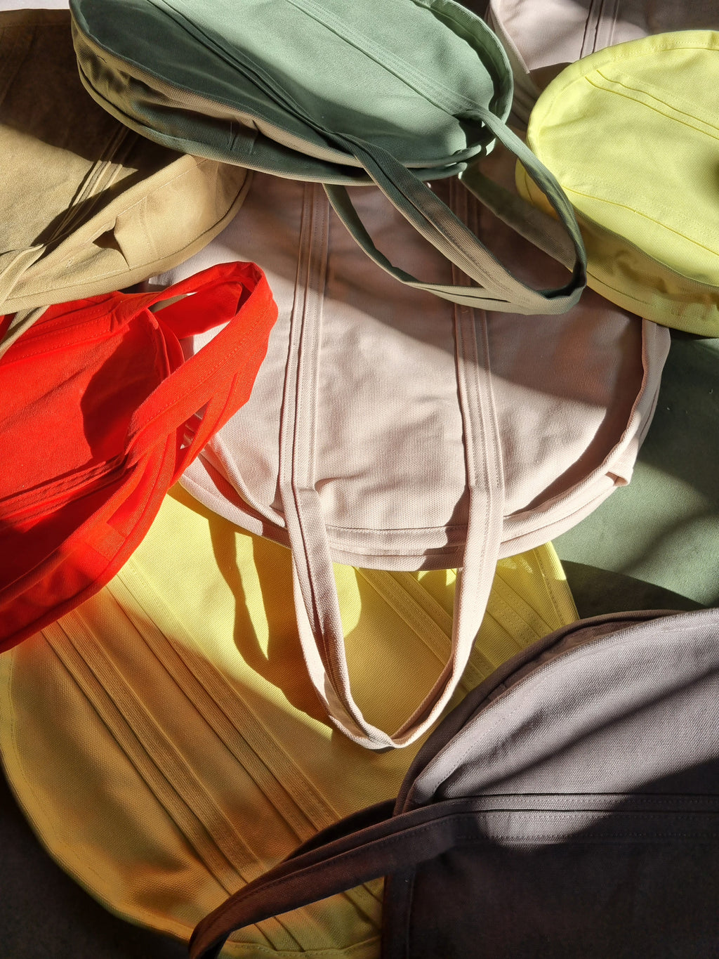 circolo bag medium - light yellow