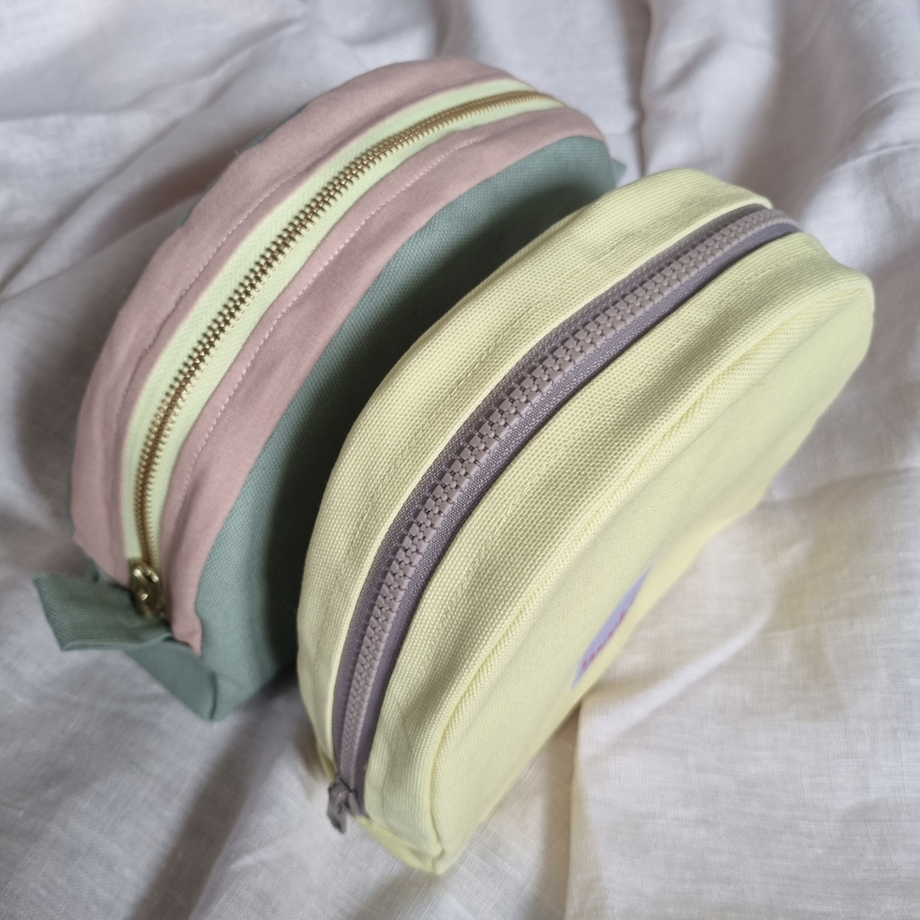luna toiletry bag - sage green/dusky pink